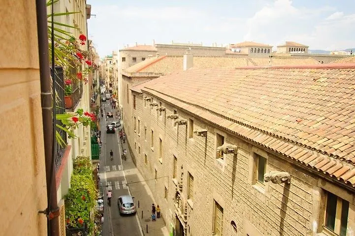 Center-Ramblas Hostal Barcelona