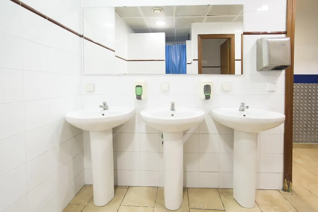 Center-Ramblas Hostal Barcelona